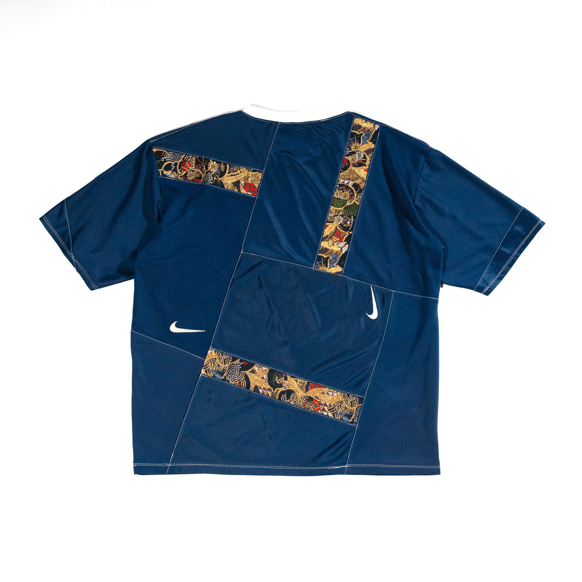 T-shirt Reliqua — Nike Rework